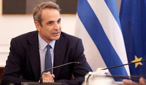 Κατώτατο μισθό στα 920 ευρώ ανακοίνωσε ο Κυριάκος Μητσοτάκης