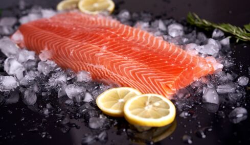 Αποθηκεύετε σωστά ψάρια και θαλασσινά; Χημικός τροφίμων εξηγεί τα πιο συχνά λάθη