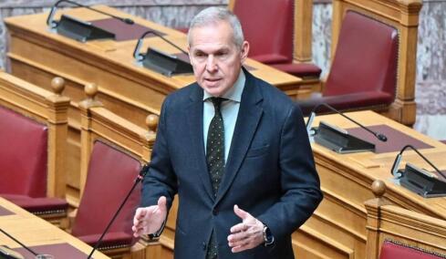 Αποστάσεις Δαβάκη από τον Αρχηγό ΓΕΕΘΑ: Η Ελλάδα δεν εμπλέκεται στον πόλεμο, δεν υιοθετεί σενάρια αλλαγής καθεστώτος στο Ιράν