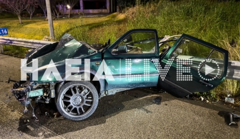 Ηλεία: Μάχη για τη ζωή του δίνει 30χρονος μετά από τροχαίο στην Πύργου - Κυπαρισσίας, το ΙΧ του κόπηκε στα δύο