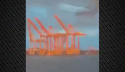 Πολεμικό πλοίο των ΗΠΑ ανοικτά του Ομάν στόχευσαν οι Ιρανοί - Πυραύλους κατά του Ισραήλ εκτόξευσαν οι Χούθι, σκοτώθηκαν 4 αγρότες στον Λίβανο 