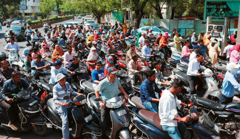 Συναγερμός για ενέργεια, επιτόκια, τρόφιμα και «εφιάλτες» αναλυτών για πετρέλαιο στα 200 δολάρια το βαρέλι