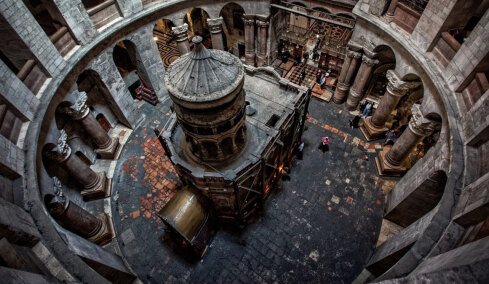 ΥΠΕΞ για Άγιο Φως: «Η ελληνική πολιτεία θα εξαντλήσει κάθε δυνατότητα για την ασφαλή μεταφορά του στην Ελλάδα»