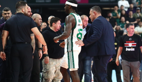 Παναθηναϊκός: Αλήθεια ο Ολυμπιακός θα σχολιάσει τα όσα ακούγονται σε κάθε αγώνα στο ΣΕΦ κατά του Δημήτρη Γιαννακόπουλου;