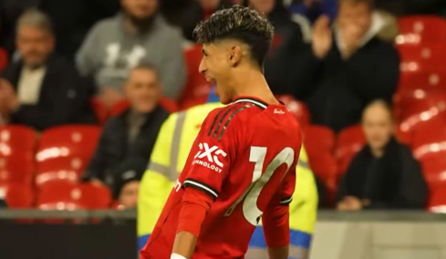 Μάντσεστερ Γιουνάιτεντ: Το πλάνο για το 15χρονο «wonderkid» που έχει… μαγέψει τους πάντες