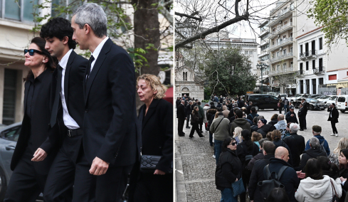 Κόσμος συρρέει στο λαϊκό προσκύνημα για τη Μαρινέλλα, στη Μητρόπολη Αθηνών η σορός, δείτε βίντεο και φωτογραφίες