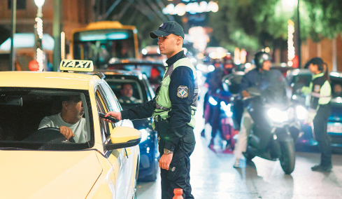 Μειώθηκαν τα τροχαία, αλλά... έχουμε δρόμο: «Κομάντος» με drones και 500.000 αλκοτέστ για την αποσυμφόρηση δρόμων και τη συμμόρφωση των οδηγών