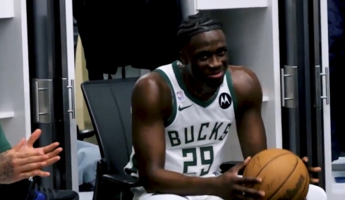 ΝΒΑ: Έγραψαν ιστορία τα αδέρφια Αντετοκούνμπο μετά το ντεμπούτο του Αλεξ με τους Μπακς, δείτε βίντεο