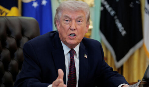 FT: Ο Τραμπ απείλησε με διακοπή της παράδοσης όπλων στην Ουκρανία, για να πιέσει τους Ευρωπαίους να συνδράμουν στα Στενά του Ορμούζ - Μπαράζ πυραυλικών επιθέσεων από το Ιράν στο Τελ Αβίβ