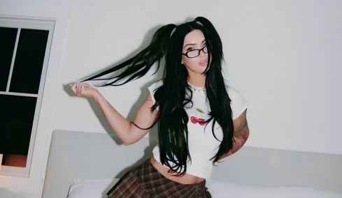 Μέγκαν Φοξ: Μετά το μπλοκ στον Μασίν Γκαν Κέλι δημοσίευσε καυτές φωτογραφίες με μήνυμα γεμάτο... υπονοούμενα