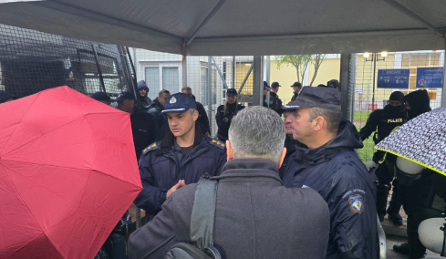 Ξεκινά ξανά η δίκη για τα Τέμπη με αλλαγές στην αίθουσα και αυστηρούς ελέγχους σε όσους εισέρχονται, live όλες οι εξελίξεις
