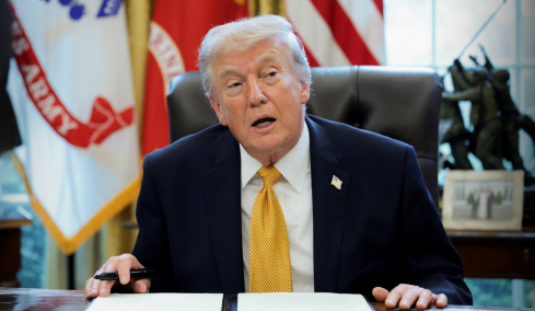 Ο Τραμπ ξαναχτυπά: Σκέφτομαι σοβαρά να αποσύρω τις ΗΠΑ από το ΝΑΤΟ, ήταν πάντα μία χάρτινη τίγρη