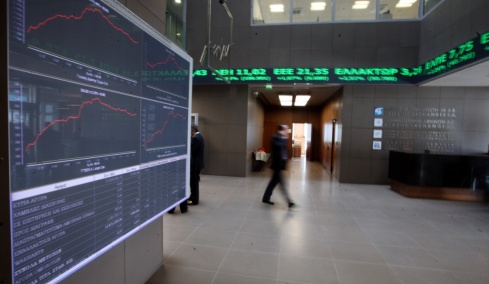 Διατηρείται η νευρικότητα στο Χρηματιστήριο, αμυντική στάση κρατούν οι επενδυτές