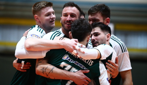 Στους τελικούς της Volley League ο Παναθηναϊκός, 3-0 τον Ολυμπιακό στο Μετς, βίντεο