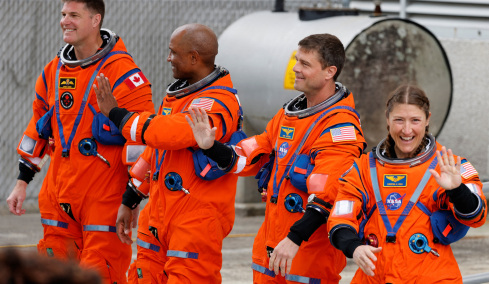 Αποστολή στη Σελήνη: Τί μισθό παίρνουν οι αστροναύτες του Artemis II