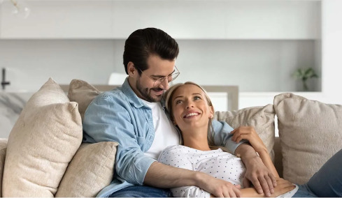 Τι κρατά ένα ζευγάρι μαζί; Η απλή συνήθεια που κάνει τη διαφορά
