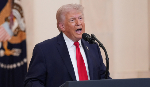 Θα γυρίσουμε το Ιράν στη λίθινη εποχή τις επόμενες 2-3 εβδομάδες, λέει ο Τραμπ - «Θα συνεχίσουμε μέχρι να παραδοθεί ο εχθρός» απαντά η Τεχεράνη