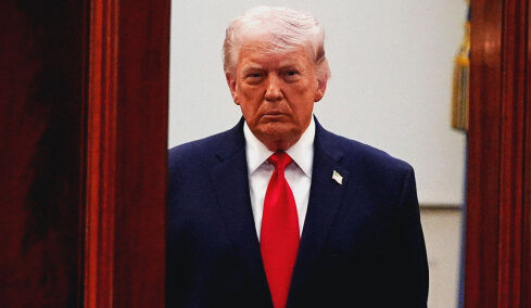 «Τον έχουμε, είναι ασφαλής και υγιής»: Ο Τραμπ επιβεβαίωσε τη διάσωση του αγνοούμενου Αμερικανού αξιωματικού από το Ιράν 
