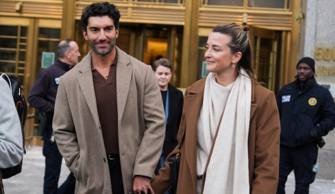 Τζάστιν Μπαλντόνι: Μια νίκη στο δικαστήριο – Απαλλάσσεται από 10 από τις 13 κατηγορίες της Μπλέικ Λάιβλι