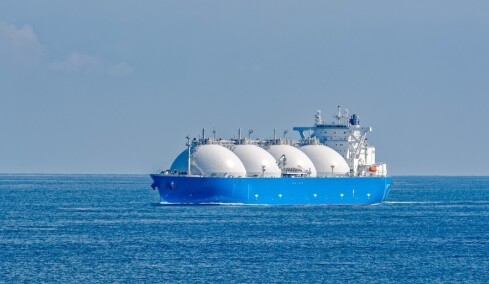 Reuters: Η Ελλάδα προειδοποιεί ότι νέες κυρώσεις κατά της Ρωσίας μπορεί να πλήξουν την ευρωπαϊκή αγορά LNG
