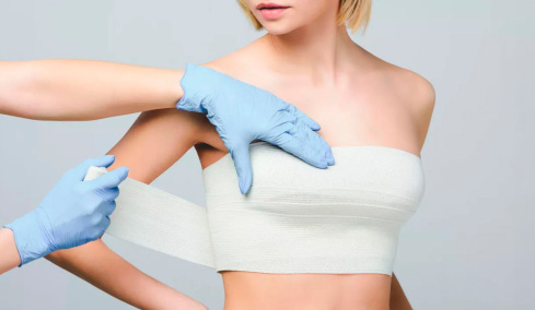 Παίρνουν λίπος από νεκρούς για να κάνουν αύξηση στήθους και γλουτών, η νέα τάση που προκαλεί αντιδράσεις