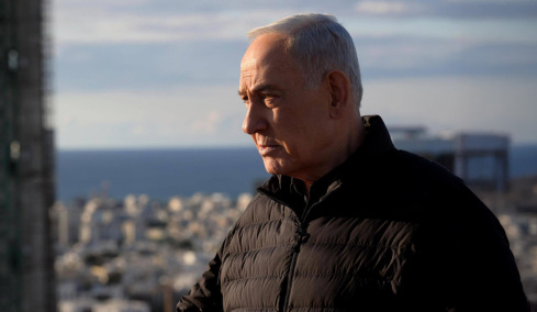 Ισραήλ και ΗΠΑ στην αντεπίθεση: Χτυπήσαμε πετροχημικά εργοστάσια του Ιράν, λέει ο Νετανιάχου, τελεσίγραφο 48 ωρών από τον Τραμπ