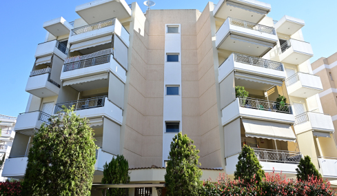 Γυναίκα στο Μαρούσι έπεσε από τον 4ο, προσγειώθηκε στον 3ο, ανέβηκε και ξαναέπεσε - Συνελήφθη ο σύζυγός της