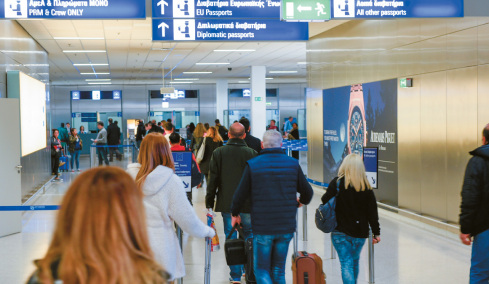 Το ελληνικό διαβατήριο στην 5η πιο ισχυρή θέση, προσπέρασε των ΗΠΑ, του Ην. Βασιλείου, της Αυστραλίας και του Καναδά
