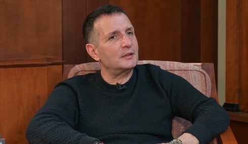 Δημήτρης Μπάσης: Σκέφτομαι να μετακομίσω μόνιμα στο χωριό μου στο Κιλκίς, είμαι 33 χρόνια στην Αθήνα και δεν με έχει κερδίσει