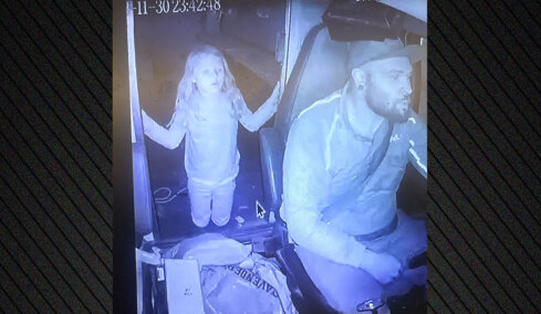 Συγκλονιστική φωτογραφία από τις τελευταίες στιγμές 7χρονου κοριτσιού στο Τέξας, που απήγαγε και στραγγάλισε διανομέας