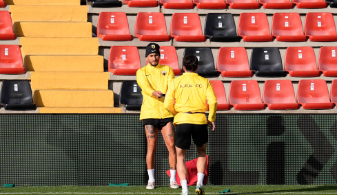 Η προπόνηση της ΑΕΚ στο Βαγιέκας πριν τον ιστορικό προημιτελικό με την Ράγιο Βαγιεκάνο, βίντεο