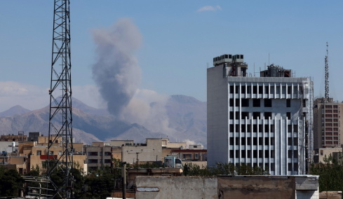 Από την απειλή ότι «ένας ολόκληρος πολιτισμός θα πεθάνει» στην εκεχειρία: Το διπλωματικό θρίλερ 10,5 ωρών ΗΠΑ – Ιράν  