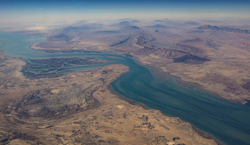 Ανάλυση: Το Ορμούζ δεν αρκεί - Σε πόσο καιρό θα αποκατασταθεί η παγκόσμια διακίνηση πετρελαίου, γιατί οι τιμές δεν θα επιστρέψουν σε προπολεμικά επίπεδα
