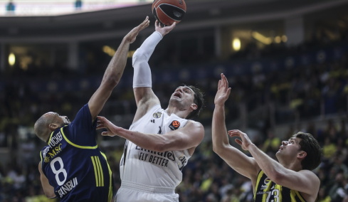 Διπλό της Ρεάλ Μαδρίτης στην Πόλη, 74-69 την Φενέρ 