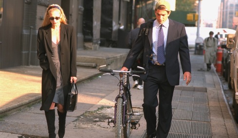 Η λιτή γοητεία της Kάρολιν Μπεσέτ Κένεντι
