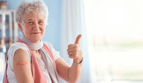 Νόσος Αλτσχάιμερ: Το εμβόλιο που μειώνει τον κίνδυνο έως και 55% – Η «σωστή» δόση
