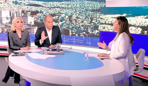 «Μόνο φρουρά δεν φώναξε ο Στραβελάκης»: Φωτιά πήραν τα social media από τον καβγά με Κωνσταντοπούλου