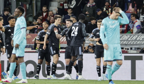 Europa League: Άστον Βίλα, Φράιμπουργκ αγκάλιασαν την πρόκριση στα ημιτελικά, ανοιχτοί λογαριασμοί για Πόρτο και Νότιγχαμ, δείτε τα γκολ