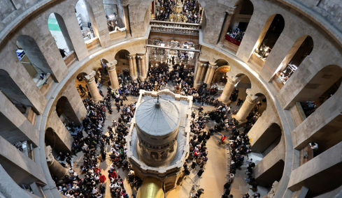 Δείτε live από τα Ιεροσόλυμα την τελετή Αφής του Αγίου Φωτός