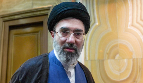 Με σοβαρά τραύματα ο Μοτζταμπά Χαμενεΐ, λένε ιρανικές πηγές - Αναβάλλονται για το απόγευμα οι συνομιλίες στο Ισλαμαμπάντ