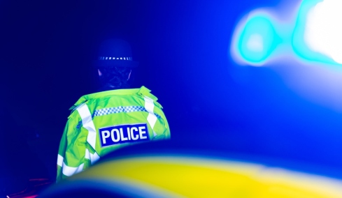 Φρίκη στη Βρετανία: Γυναίκα κατήγγειλε ομαδικό βιασμό έξω από εκκλησία μετά από έξοδο σε νυχτερινό κέντρο