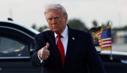 Ανάλυση CNN: Γιατί ο Τραμπ έδωσε εντολή να αποκλειστούν τα Στενά του Ορμούζ, κίνηση που έχει κάνει ήδη το Ιράν