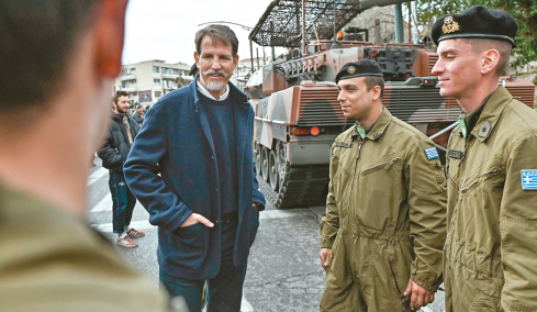 Ιστορική απόφαση: Ντε Γκρες και με τη... βούλα του ΣτΕ ο Παύλος και άλλα 9 μέλη της τέως βασιλικής οικογένειας