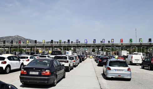 Επιστρέφουν οι εκδρομείς στην Αθήνα, πού αντιμετωπίζουν προβλήματα, δείτε live την κίνηση