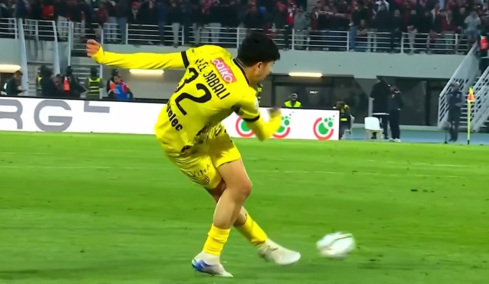 Ασύλληπτο γκολ στο Μαρόκο, σκόραρε με ραμπόνα και ετοιμάζεται... για το βραβείο Πούσκας, δείτε βίντεο