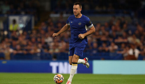 Ο Τζον Τέρι ετοιμάζεται να επιστρέψει στο ποδόσφαιρο αγοράζοντας την Κόλτσεστερ Γιουνάιτεντ