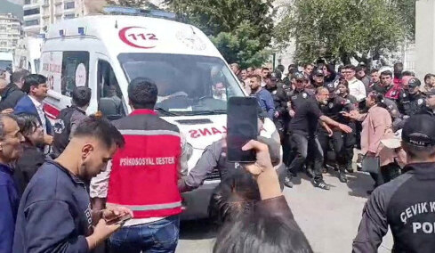 Εννέα οι νεκροί από την ένοπλη επίθεση σε σχολείο στην Τουρκία: Γιος πρώην αστυνομικού ο 14χρονος δράστης του μακελειού