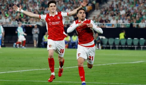 Europa League: Ανατροπή της Μπράγκα και ημιτελικός με Φράιμπουργκ, αγγλικός «εμφύλιος» Φόρεστ-Βίλα το άλλο ματς, δείτε τα γκολ