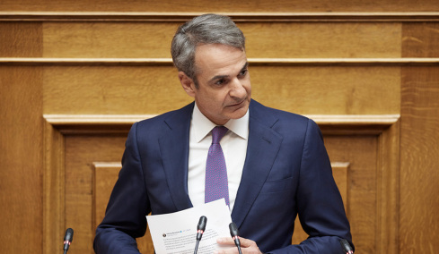 Μητσοτάκης σε Ανδρουλάκη: Ονειρεύεσαι αυτοδυναμία ΝΔ για να βγεις από τη δύσκολη θέση - Στον ΣΥΡΙΖΑ περιμένετε αυτόν που σας διέλυσε για να επανέλθει