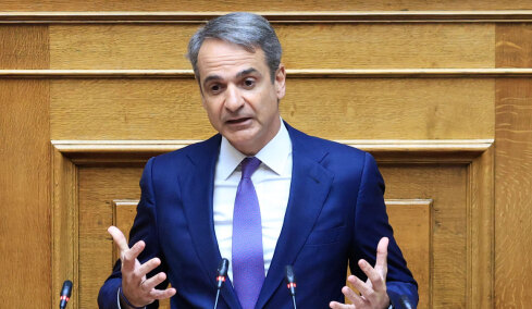 Μητσοτάκης σε Ανδρουλάκη: Ονειρεύεσαι την αυτοδυναμία της ΝΔ για να βγεις στη 2η θέση - Στον ΣΥΡΙΖΑ περιμένετε αυτόν που διέλυσε το κόμμα του για να επανέλθει